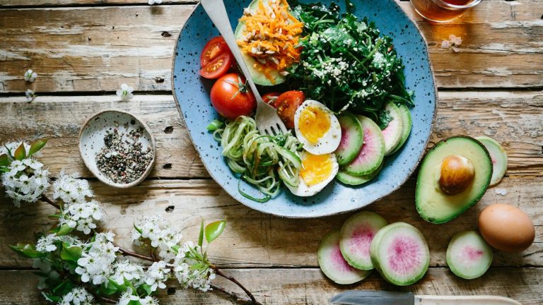 Intermittent Fasting & Resistance Training: Complete Lifter Guide